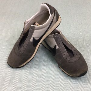 Retro Nike Grey Suede Waffle Trainer Low Sneaker